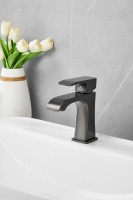 Смеситель для раковины BELZ B507 B10507-3 оружейная сталь Смеситель для раковины BELZ B507 B10507-3 оружейная сталь