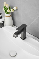 Смеситель для раковины BELZ B507 B10507-3 оружейная сталь Смеситель для раковины BELZ B507 B10507-3 оружейная сталь