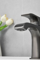 Смеситель для раковины BELZ B507 B10507-3 оружейная сталь Смеситель для раковины BELZ B507 B10507-3 оружейная сталь