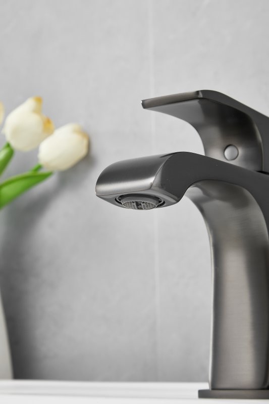 Смеситель для раковины BELZ B507 B10507-3 оружейная сталь