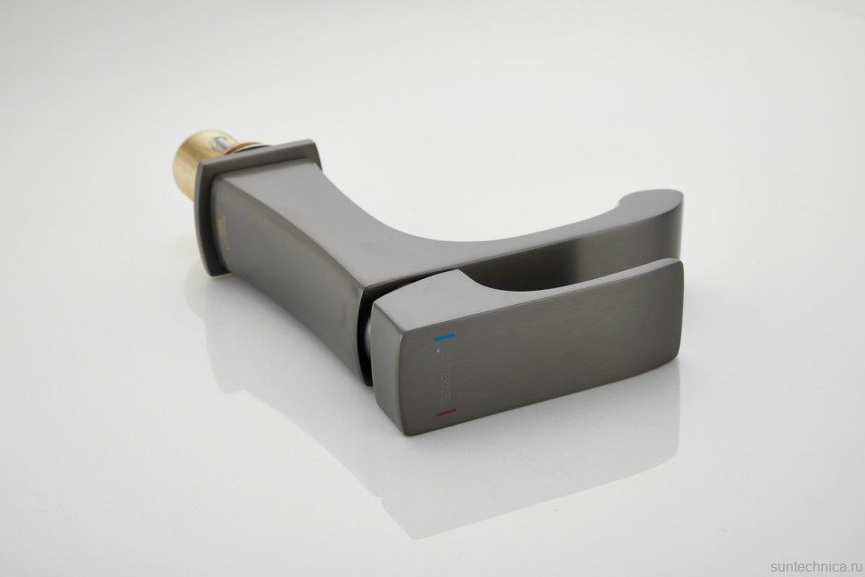 Смеситель для раковины BELZ B507 B10507-3 оружейная сталь