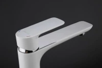 Смеситель для раковины Gappo G48 G1048-2 белый, хром Смеситель для раковины Gappo G48 G1048-2 белый, хром