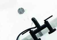 Смеситель для ванны с душем Kludi Nova Fonte Puristic 205403915 черный матовый