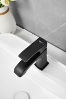 Смеситель для раковины BELZ B507 B10507-7 черный Смеситель для раковины BELZ B507 B10507-7 черный