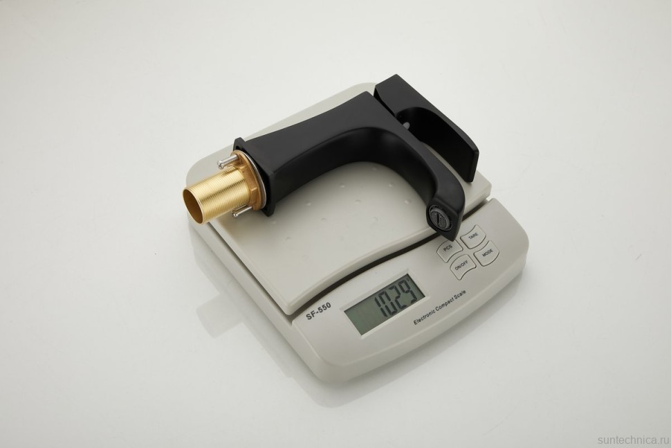 Смеситель для раковины BELZ B507 B10507-7 черный