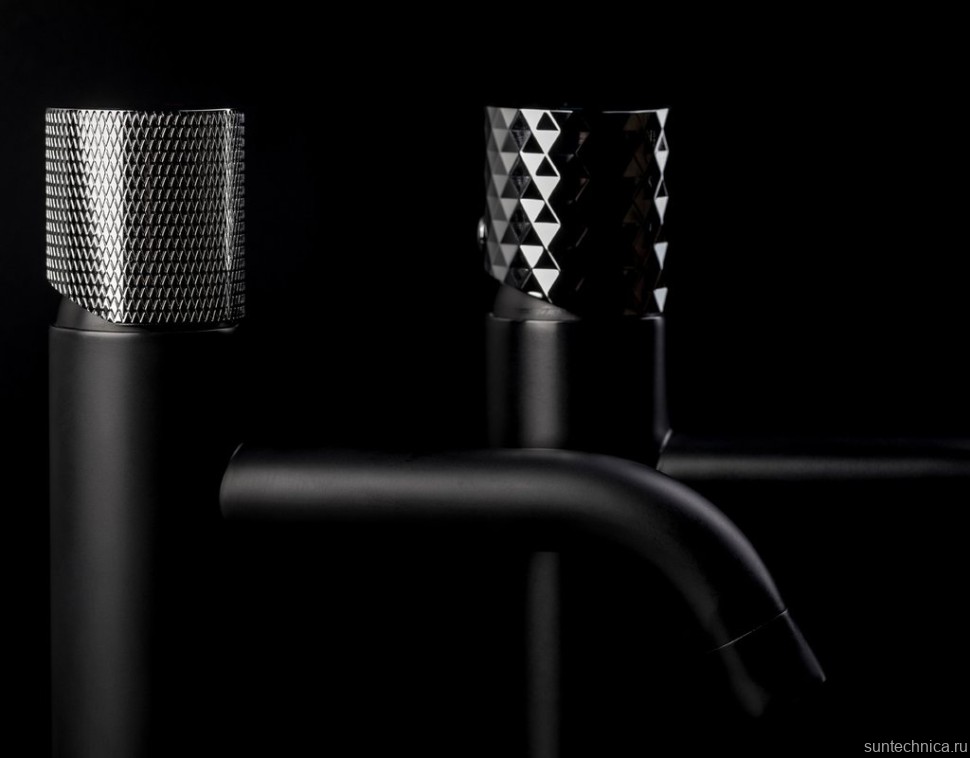 Смеситель для раковины Boheme Stick 121-BCR.2 black touch chrome