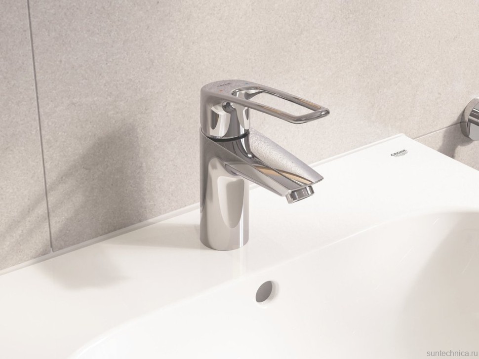 Смеситель для раковины Grohe Eurosmart 23980003