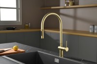 Смеситель для кухни AQUAme Cucina с выдвижным изливом AQM9901BG