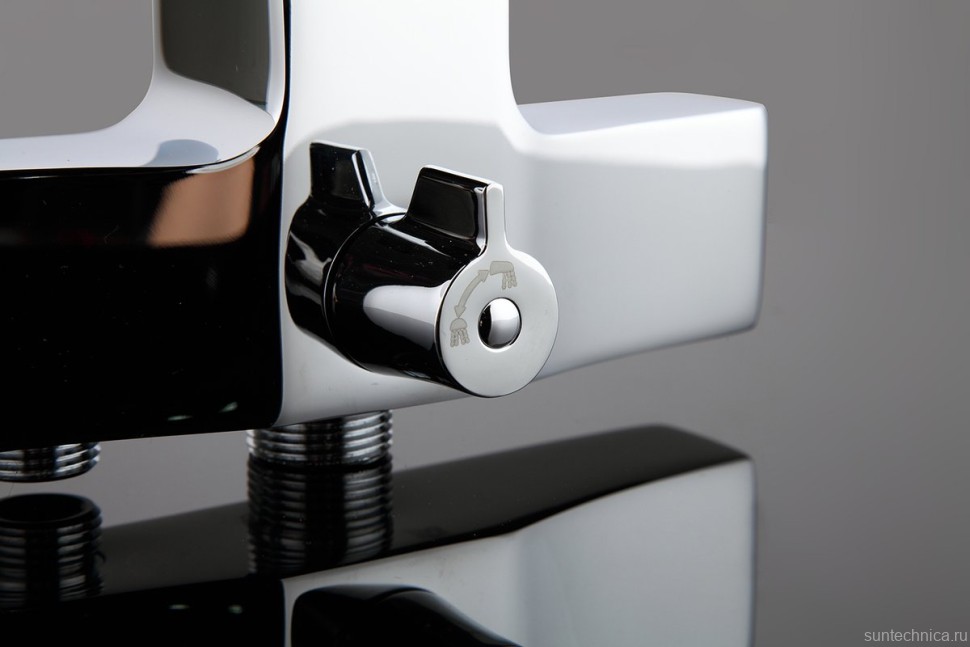 Смеситель с длинным изливом для ванны Gappo G07 G2207 хром