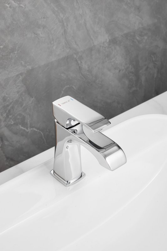 Смеситель для раковины BELZ B507 B10507 хром