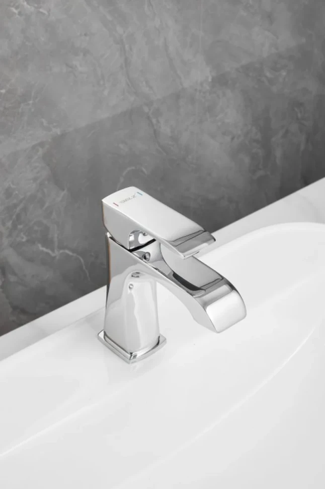 Смеситель для раковины BELZ B507 B10507 хром