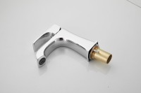 Смеситель для раковины BELZ B507 B10507 хром