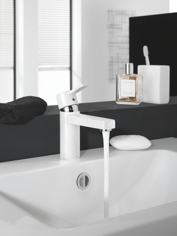 Смеситель для раковины Kludi Zenta 382519175