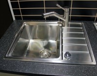 Мойка кухонная Seaman Eco Roma SMR-6150A с клапан-автоматом Мойка кухонная Seaman Eco Roma SMR-6150A с клапан-автоматом