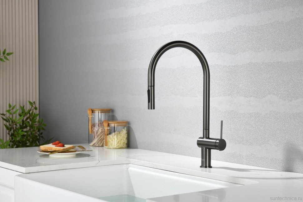 Смеситель для кухни AQUAme Cucina с выдвижным изливом AQM9901GM