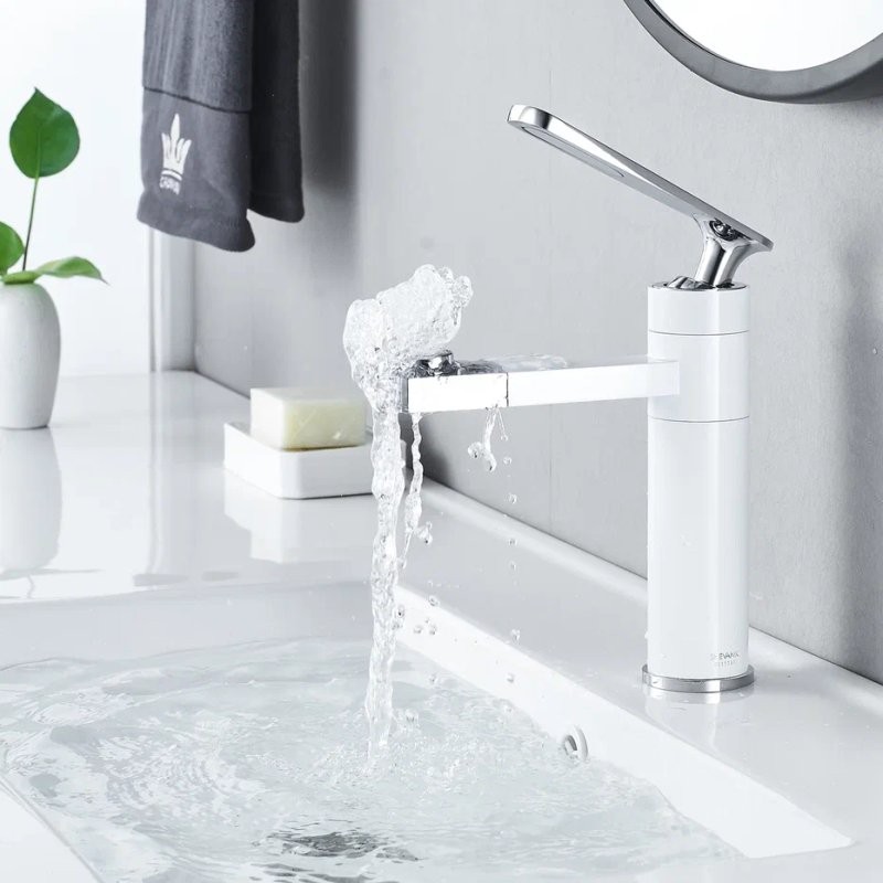 Смеситель для раковины Shevanik S6601F с поворотным носиком, белый, хром