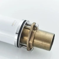Смеситель для раковины Shevanik S6601F с поворотным носиком, белый, хром Смеситель для раковины Shevanik S6601F с поворотным носиком, белый, хром