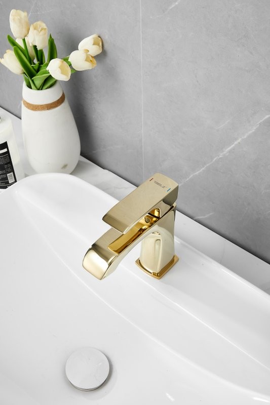 Смеситель для раковины BELZ B507 B10507-5 золото