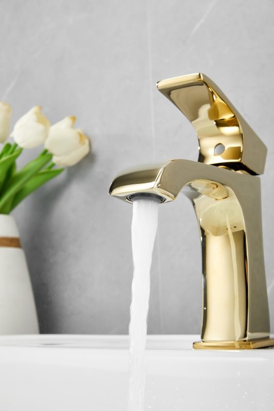 Смеситель для раковины BELZ B507 B10507-5 золото