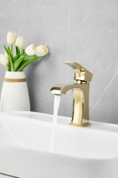 Смеситель для раковины BELZ B507 B10507-5 золото