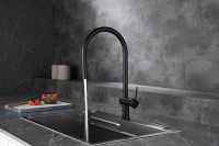 Смеситель для кухни AQUAme Cucina с выдвижным изливом AQM9901MB
