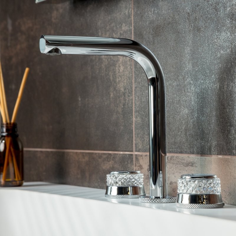 Смеситель для раковины Boheme Aura 152-CR-A хром