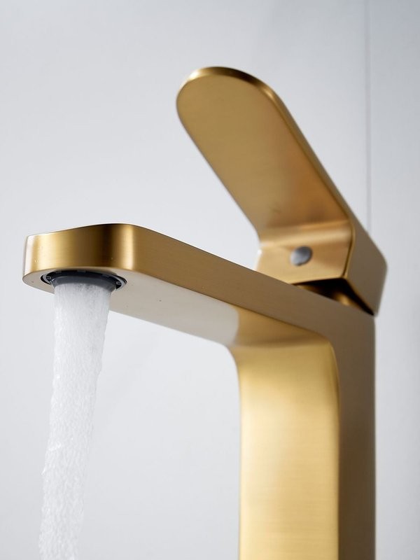 Смеситель для раковины Shevanik S4501G, золотой сатин