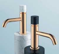 Смеситель для раковины Boheme Stick 121-G-MR-W золотой, мрамор белый Смеситель для раковины Boheme Stick 121-G-MR-W золотой, мрамор белый