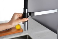 Смеситель для кухни AQUAme Cucina с гибким изливом AQM9904CR