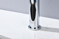 Смеситель для кухни AQUAme Cucina с гибким изливом AQM9904CR