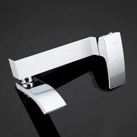 Смеситель для ванны с душем Gappo G07-8 G3207-8 белый, хром