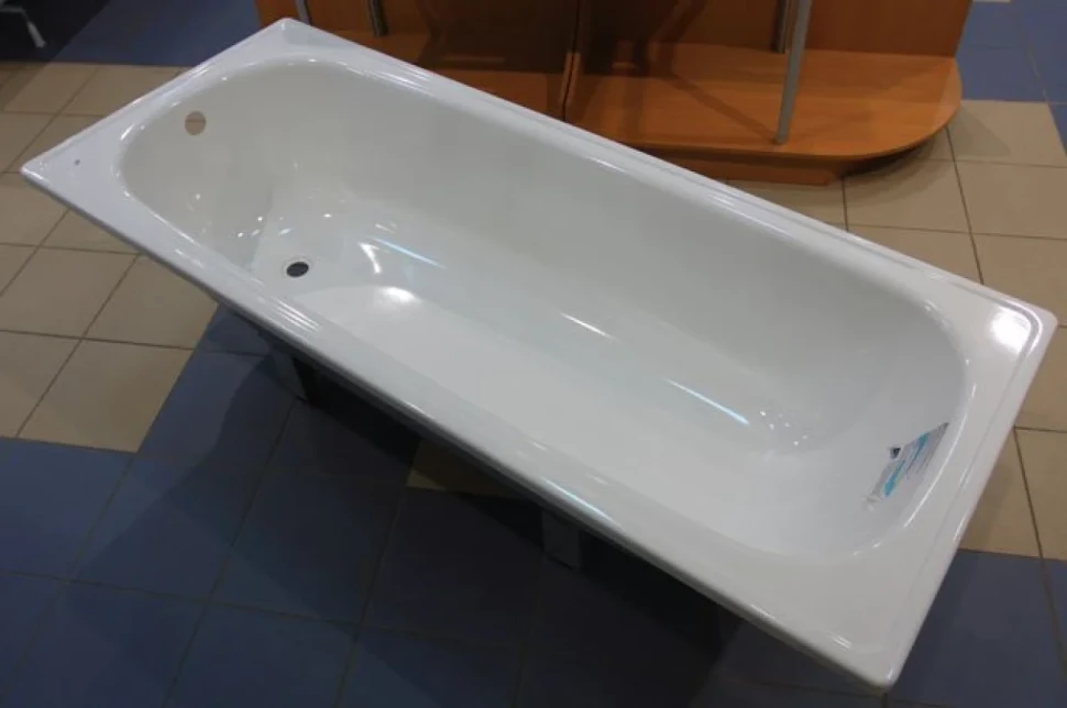 Стальная ванна BLB Europa B60ESLS 160x70 см, пристенная, на ножках APMROBZF