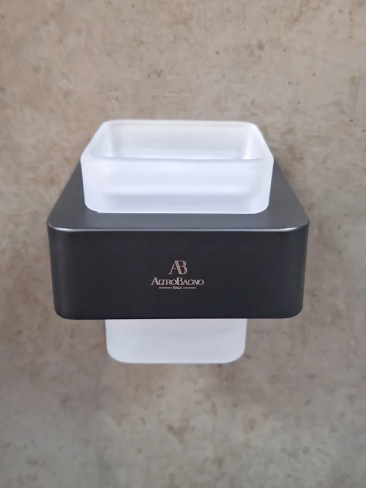 Стакан для ванной AltroBagno Aperto 080201 MB настенный, черный, стеклянный