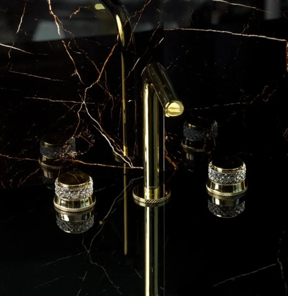 Смеситель для раковины Boheme Aura 152-G-A золото