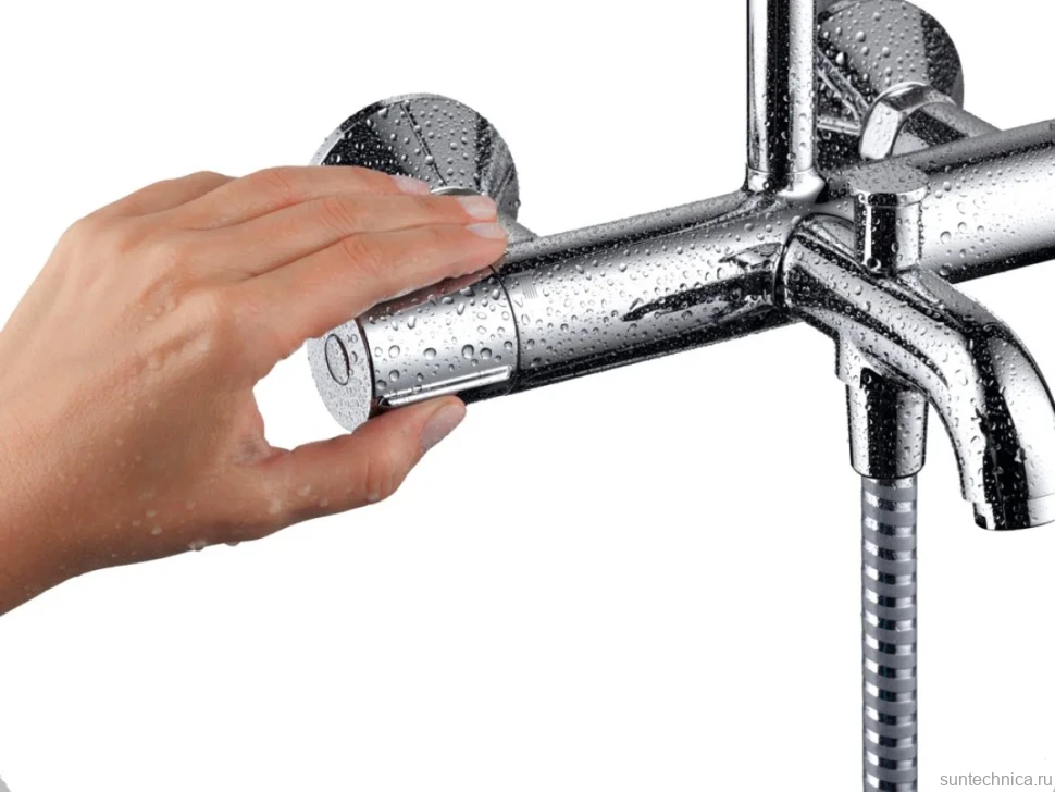Душевая стойка Hansgrohe Vernis Shape 26284000 Showerpipe 230 1jet с термостатом, хром