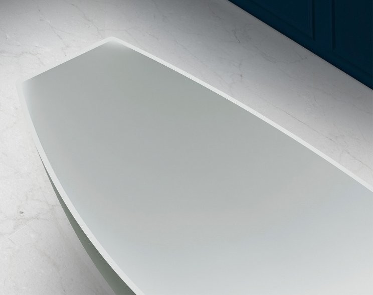 Ванна из искусственного камня Abber Stein AS9610 180x80 см, отдельностоящая, матовая белая, на ножках, с донным клапаном, фурнитура белая