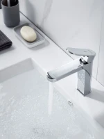 Смеситель для раковины Shevanik S4501, хром Смеситель для раковины Shevanik S4501, хром