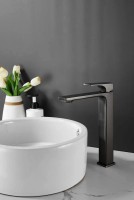 Смеситель для раковины BELZ B11709-3 оружейная сталь Смеситель для раковины BELZ B11709-3 оружейная сталь