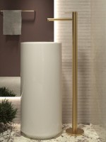 Напольный смеситель для раковины Vincea Rim VFBF-2R1BG брашированное золото