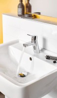 Смеситель для раковины Kludi Pure&Easy 372750565 для безнапорных водонагревателей