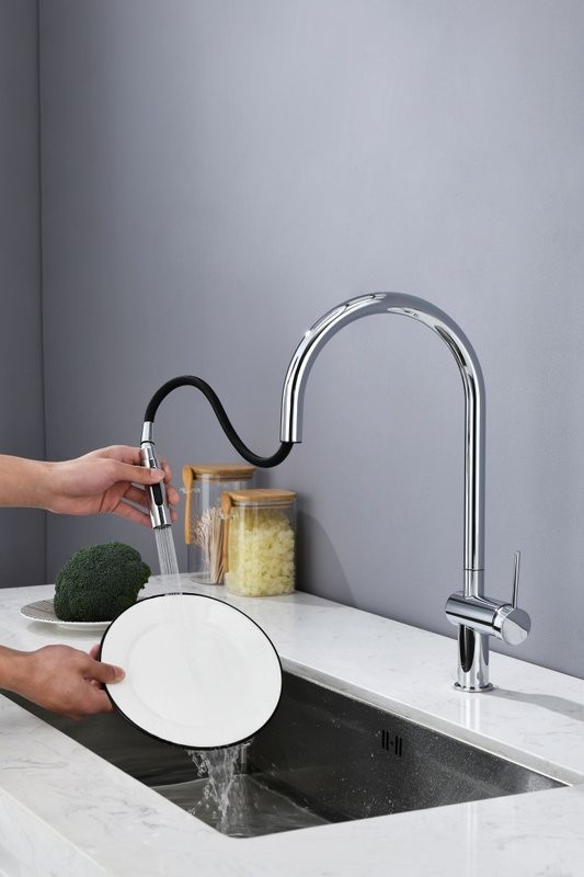Смеситель для кухни AQUAme Cucina с выдвижным изливом AQM9901CR