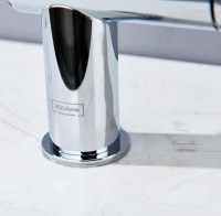 Смеситель для кухни AQUAme Cucina с выдвижным изливом AQM9901CR