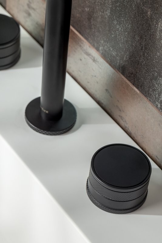 Смеситель для раковины Boheme Prestige 152-B-PR черный