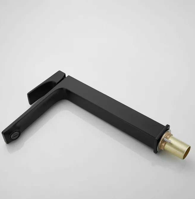 Смеситель для раковины BELZ B11709-7 черный