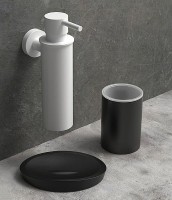 Дозатор Colombo Design Plus W4981.BM