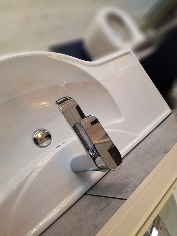 Смеситель для раковины AltroBagno Costanza 0133 Cr хром