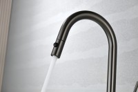 Смеситель для кухни AQUAme Cucina с выдвижным изливом AQM9905GM
