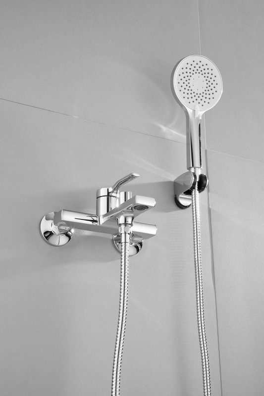Смеситель для ванны с душем BELZ B60612 хром