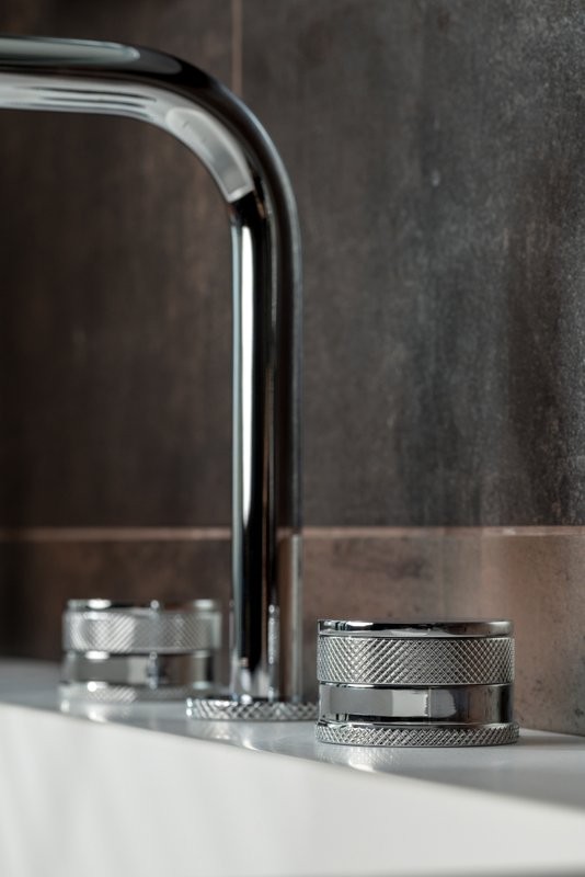 Смеситель для раковины Boheme Prestige 152-CR-PR хром