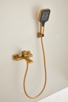 Смеситель для ванны с душем BELZ B658 B60658-5 золото
